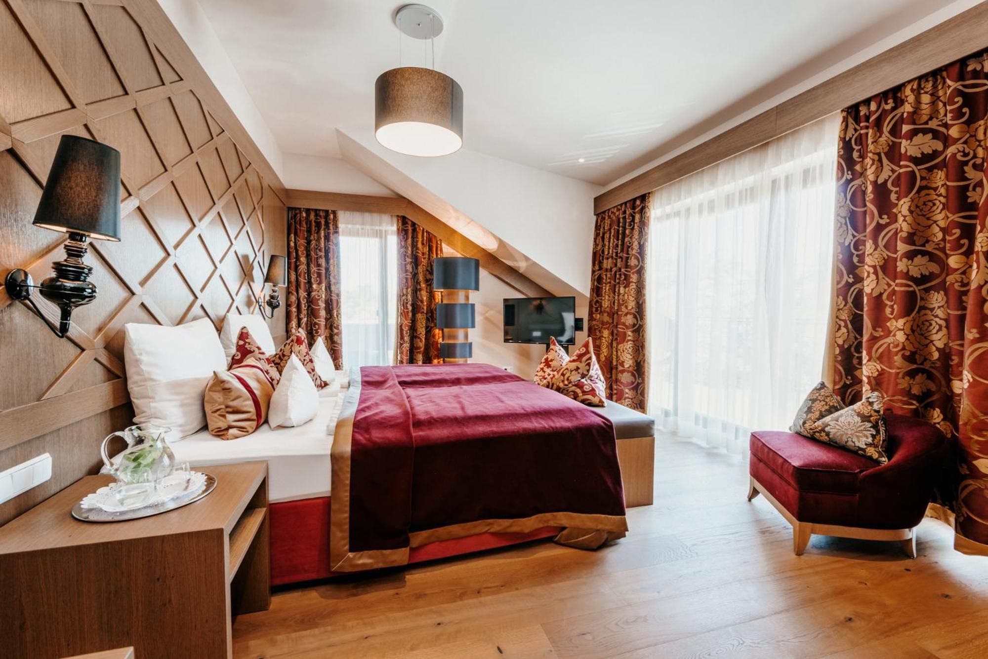 Der Eisvogel - Wellness- & Genusshotel Bad Gogging Bagian luar foto